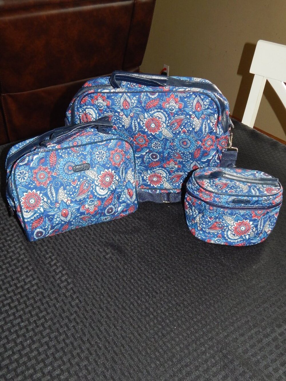 LOT Set 3 Jaxson Cade Paisley Blue Makeup Cosmetic Travel Quilted Case Bag Tote